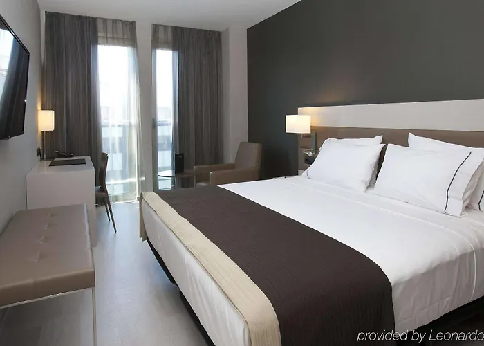 Otel Sh Colon Valensiya