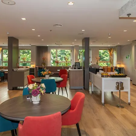 Ac Colón By Marriott Valencia