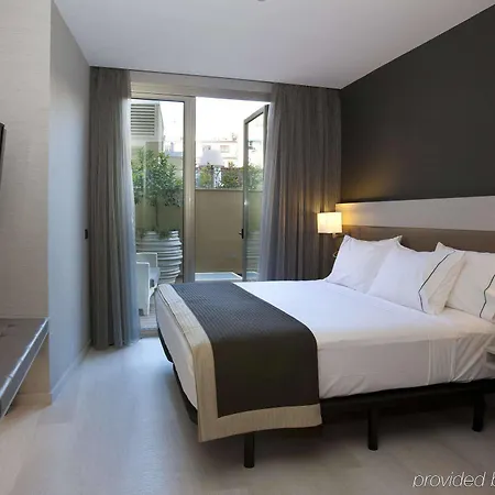 Ac Colón By Marriott Hotel 4*