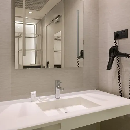 Hotel Sh Colon Walencja