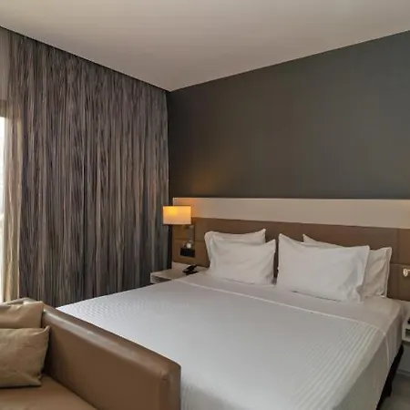 Hotell Sh Colon 4*