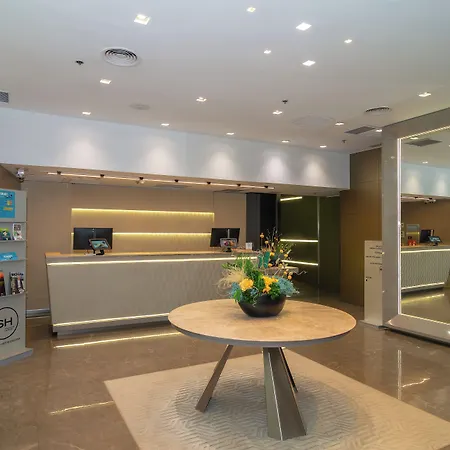 Hotel Ac Colón By Marriott 4*