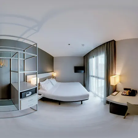 Hotel Ac Colón By Marriott 4*