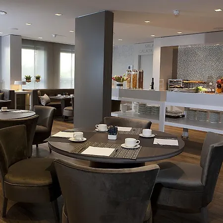 Hotel Ac Colón By Marriott 4*