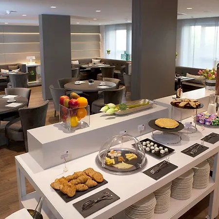 Ac Colón By Marriott Hotel